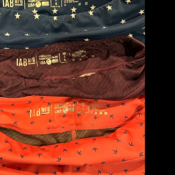 I Am Becoming (IAB) Workout Booty Shorts Bundle - M - Picture 2 of 3